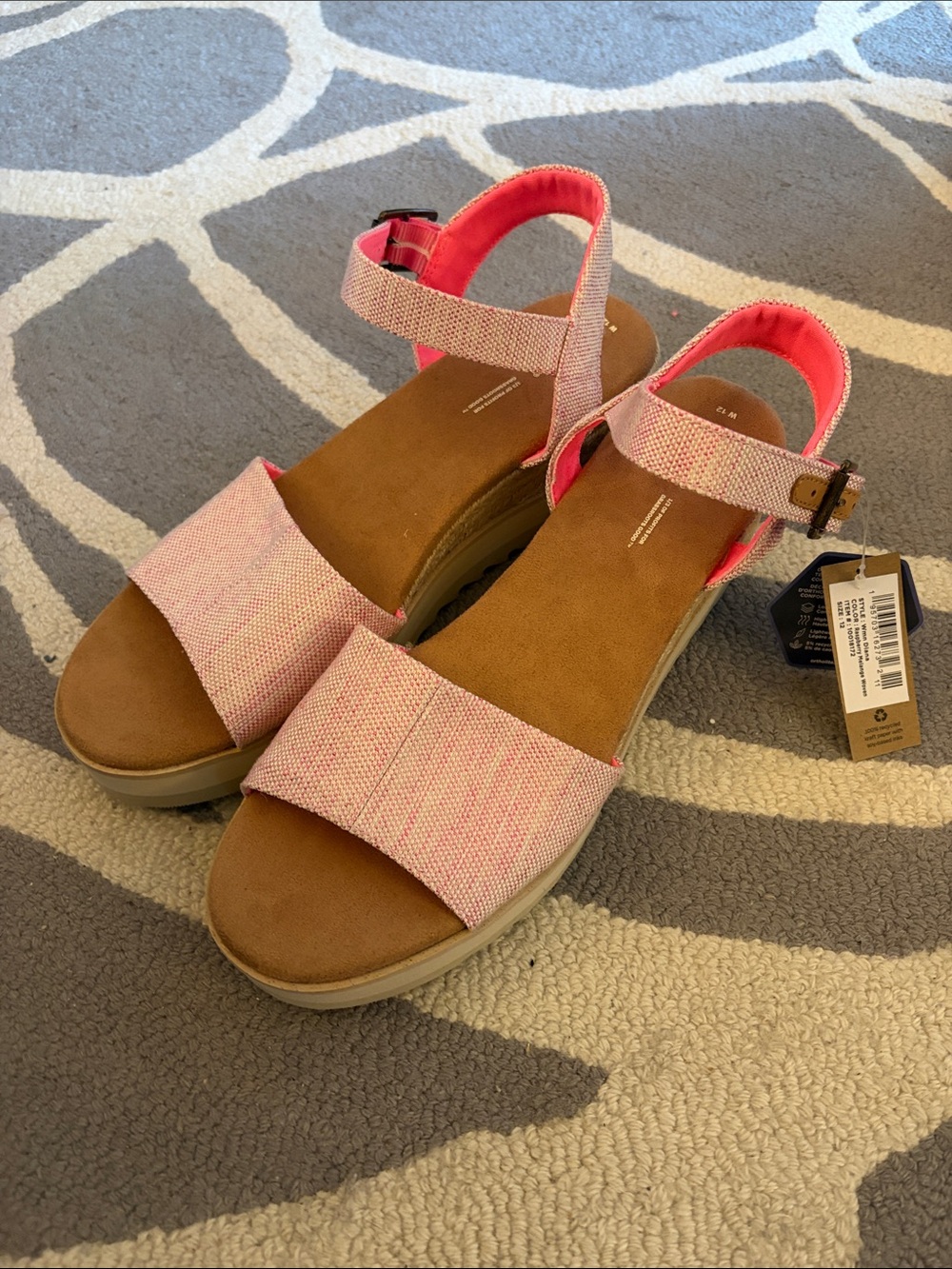 TOMS Pink Comfort wedge Sandals